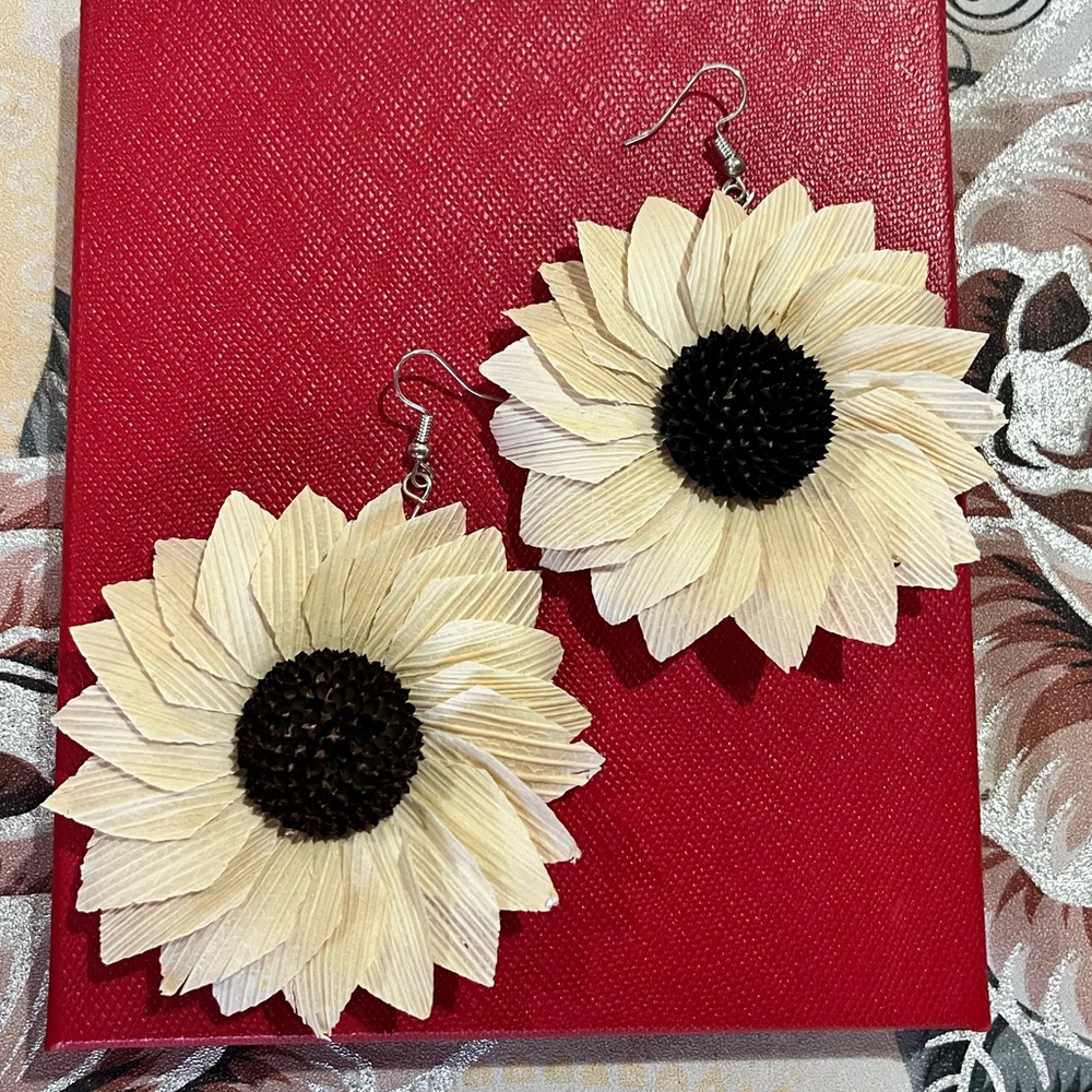Elegant Cream and Black Sunflower Earrings. Made by hand in Oaxaca Mexico.